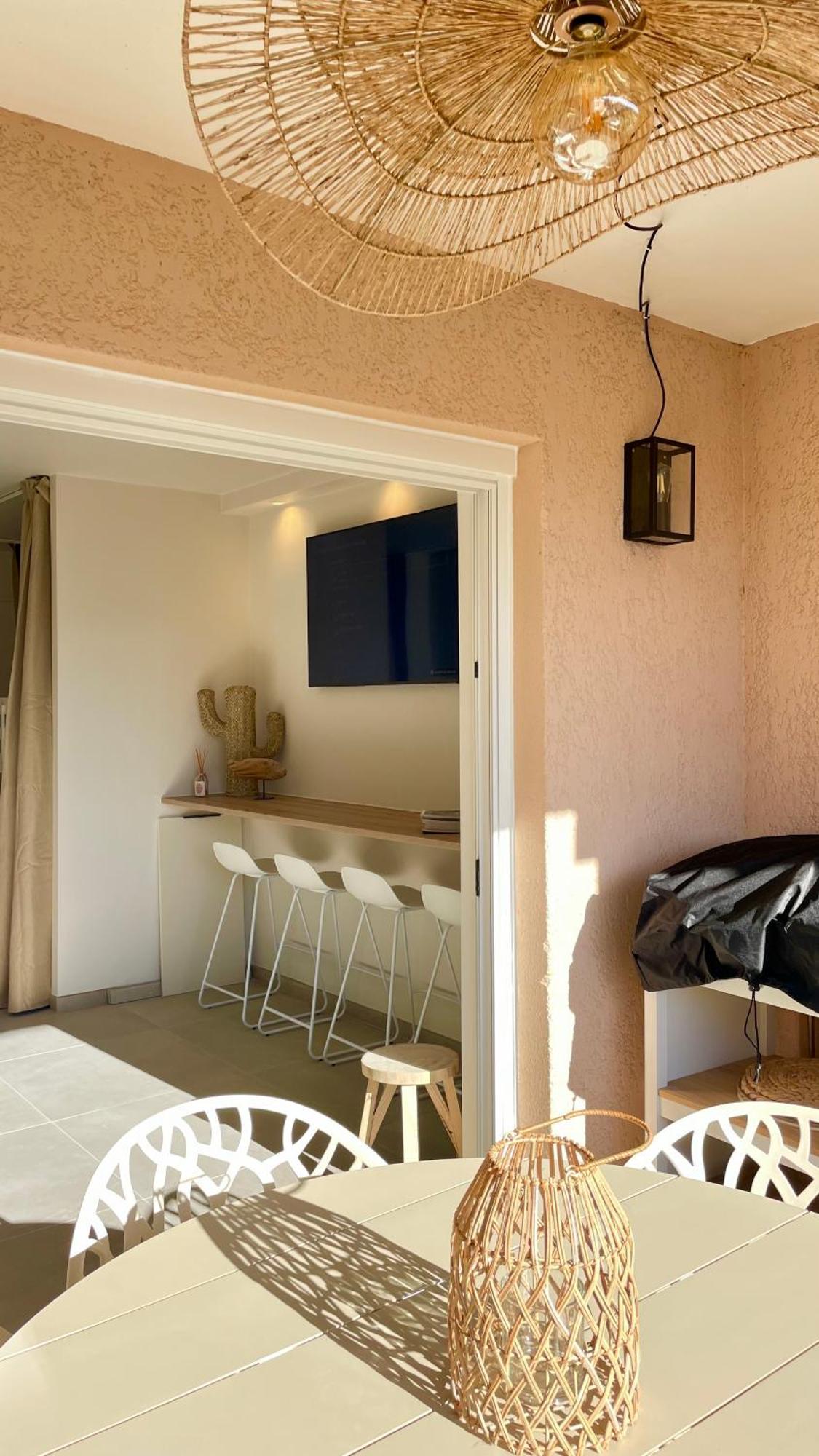 Proche St Tropez Refait A Neuf Bord De Plage Et Piscine 코골렝 외부 사진